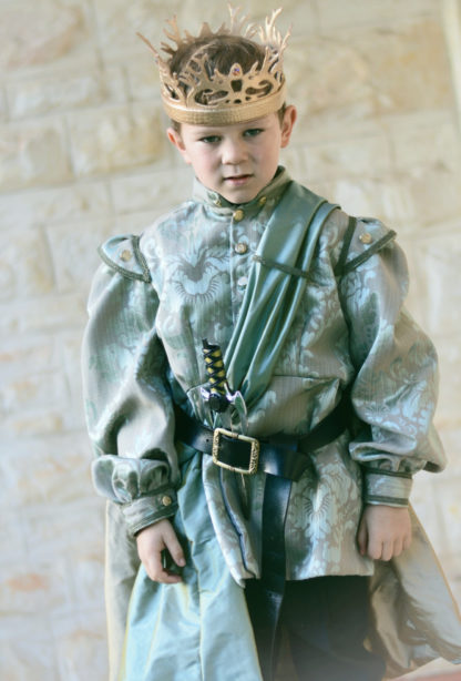 Game of Thrones - King Joffrey / Tommen Costume , hand carved leather crown.